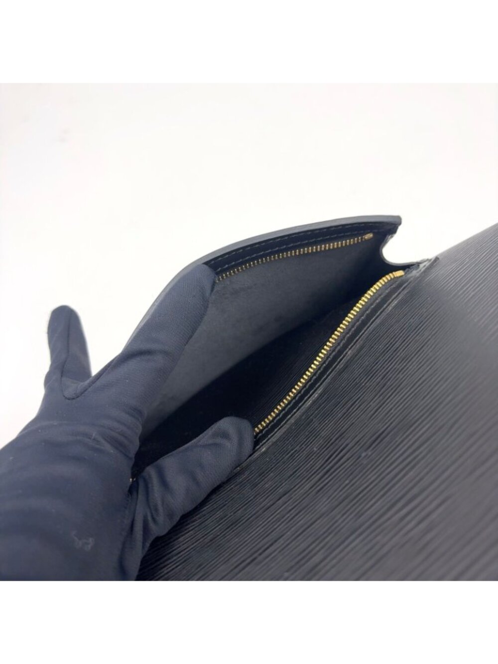 Louis Vuitton Gobelins Epi Noir Leather Black Backpack Gold - Picture 13 of 15